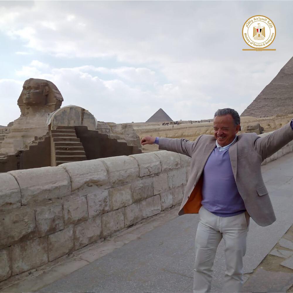 President of International Body Building Federation during his visit to the Sphinx - Min of Tourism & Antiquities 