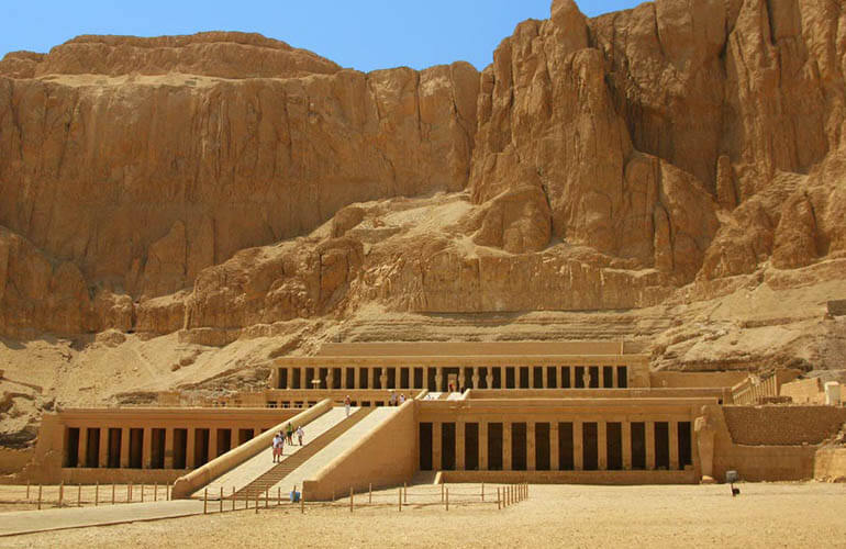 Temple of Hatshepsut - Social media