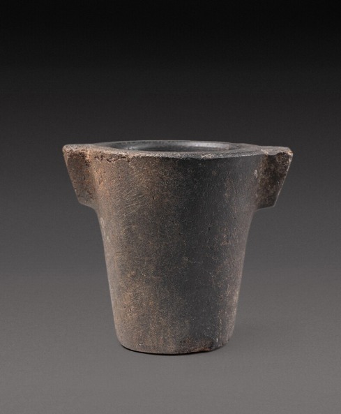 The Ptolemaic jar sold at Christie The Ptolemaic jar sold at Christie