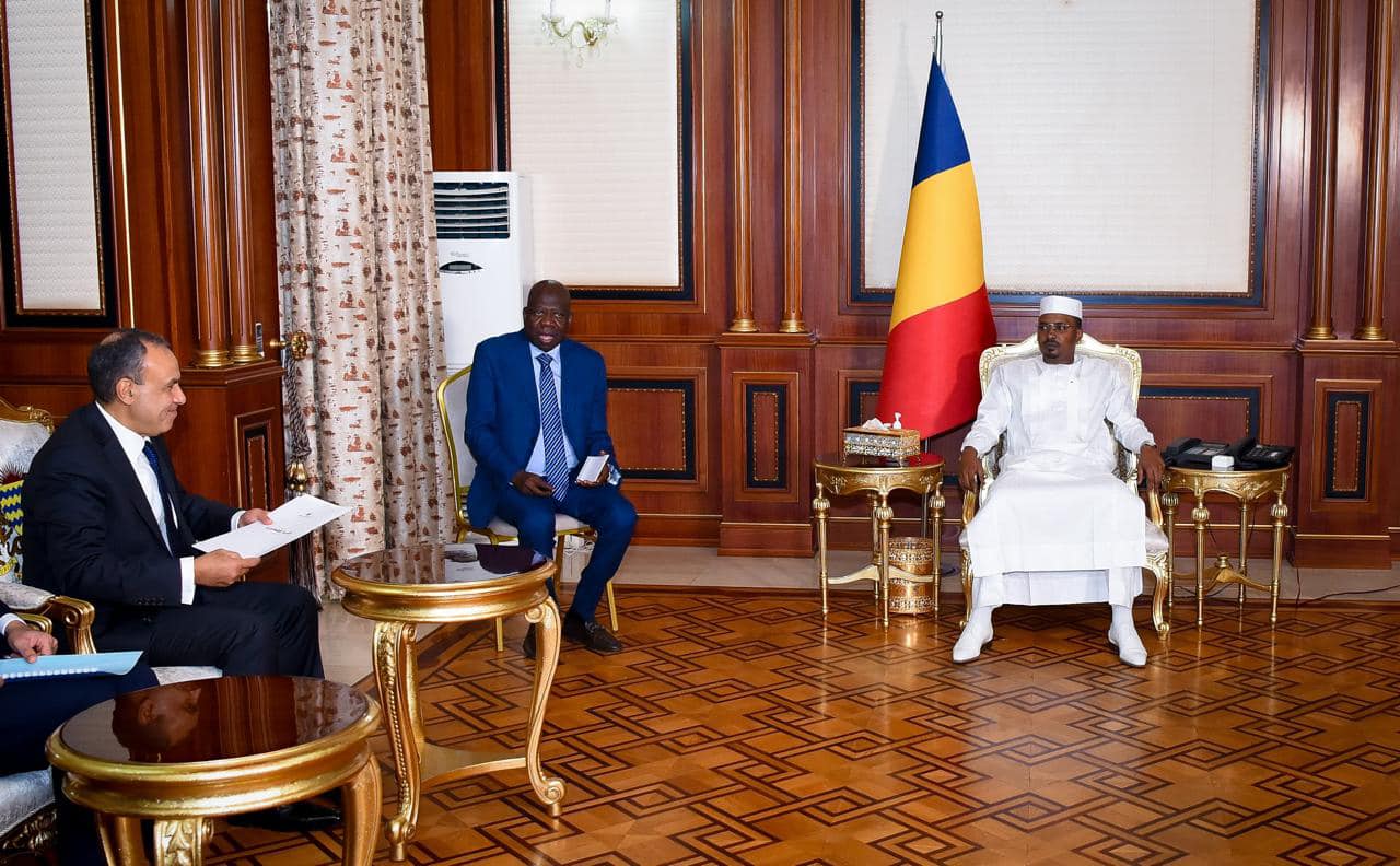 Egyptian FM meets with Chad president 2 Egyptian FM meets with Chad president 2