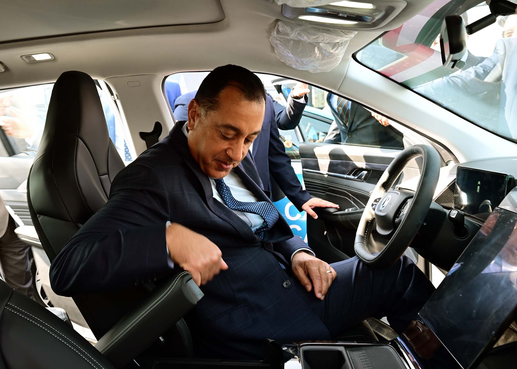 Egyptian prime minister checks amphibious bus and locally manufactured transport models at TransMEA 2 Egyptian prime minister checks amphibious bus and locally manufactured transport models at TransMEA 2