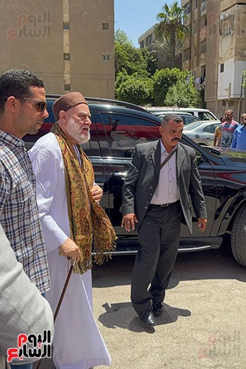 63732-الشيخ-على-جمعة-يصل-لجنته-الانتخابية-بمدرسة-النهضة-بأكتوبر 63732-الشيخ-على-جمعة-يصل-لجنته-الانتخابية-بمدرسة-النهضة-بأكتوبر