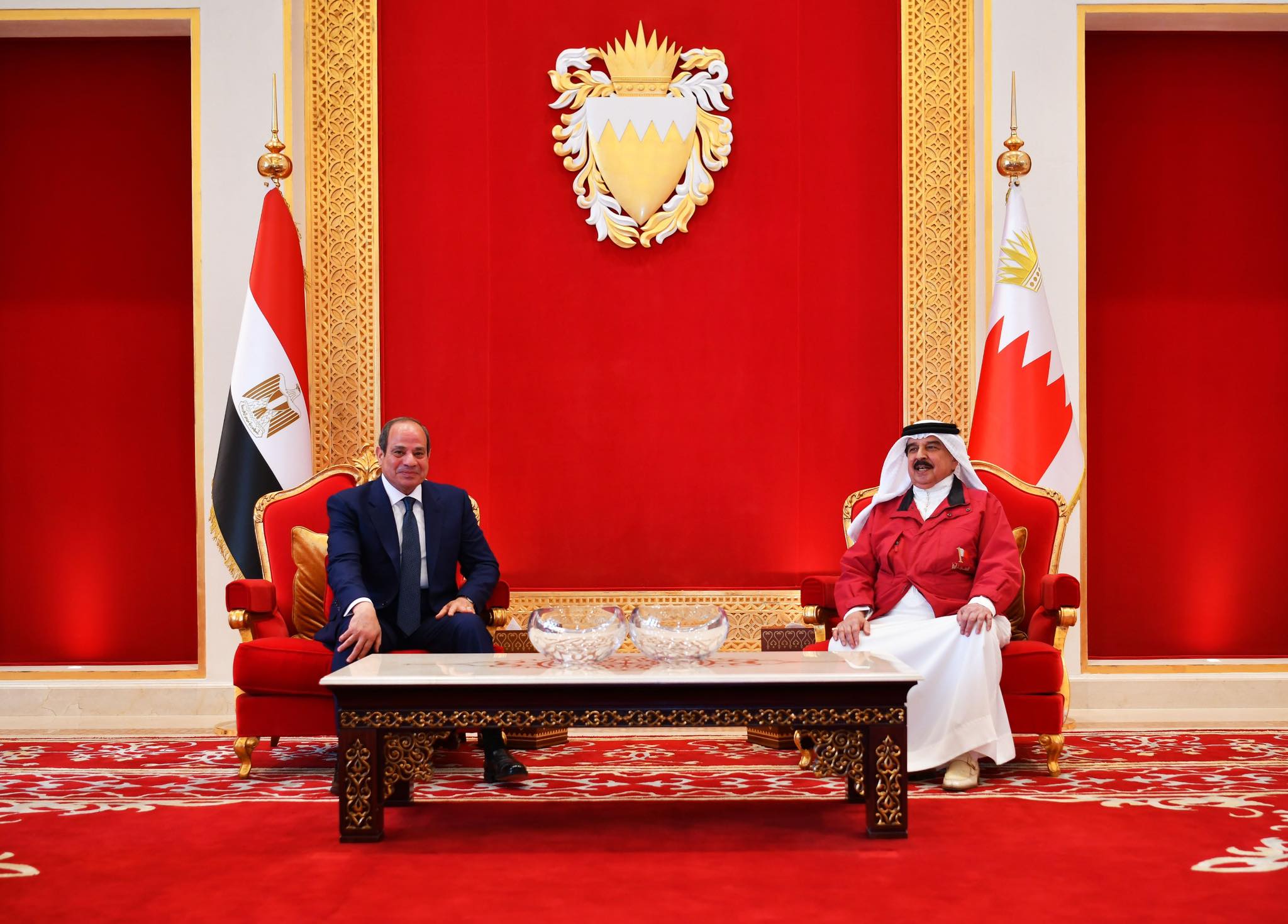 Sisi and Bahrain king meet in Manama Sisi and Bahrain king meet in Manama