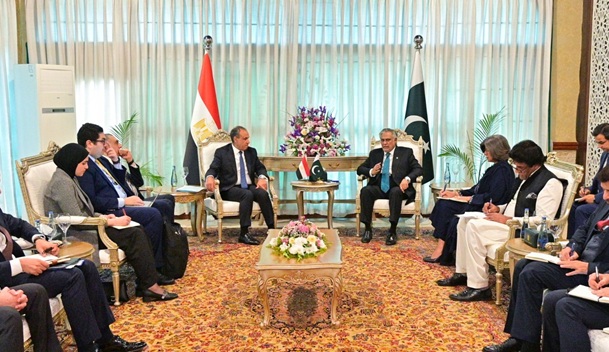 1159680-Egypt-and-Pakistan-hold-talks-ahead-of-a-quadrilateral-meeting-on-Iran 1159680-Egypt-and-Pakistan-hold-talks-ahead-of-a-quadrilateral-meeting-on-Iran