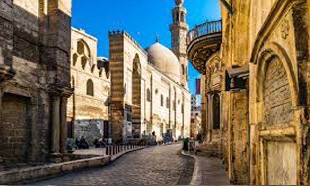Al Muizz Street in Cairo - Wikimedia Commons