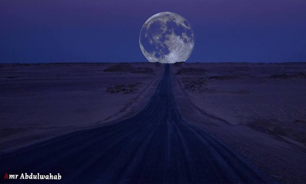 Moon on the Road – Amr Abdel Wahab