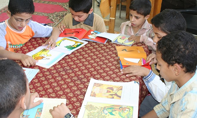 Egyptian Children Reading - Courtesy of Creative Commons
