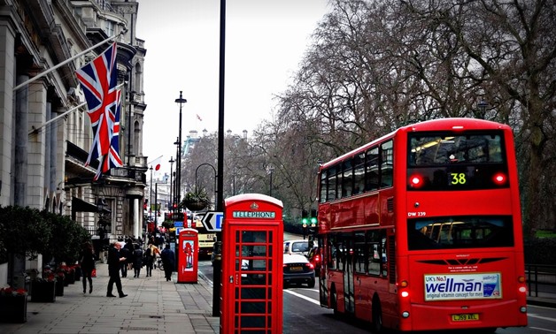 London Bus - paulohabreuf - pixabay 