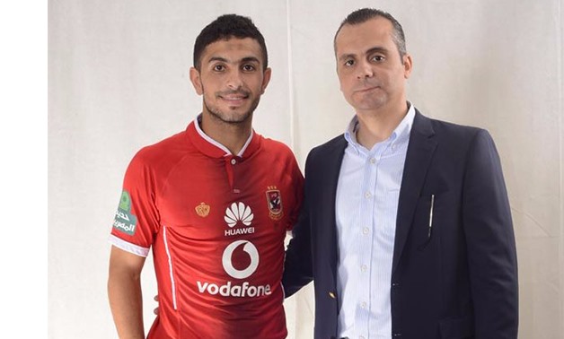 Ayman Ashraf (red shirt) – Al Ahly official website