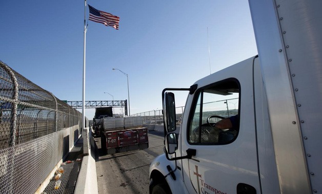 Trucks wait in the queue for border customs control to cross into U.S. at the Bridge of Americas in Ciudad Juarez, Mexico, August 15, 2017.
Jose Luis Gonzalez