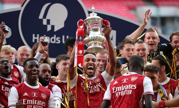 Arsenal's Pierre-Emerick Aubameyang lifts the trophy, Reuters 