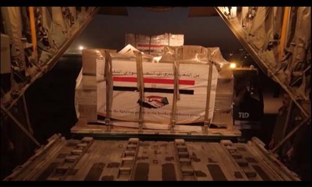 Box consisting of medical aid loaded into an Egyptian military jet before flying to Sudan on May 4, 2020 – Video screenshot
