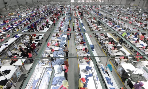 Garment factory - Wikimedia Commons 