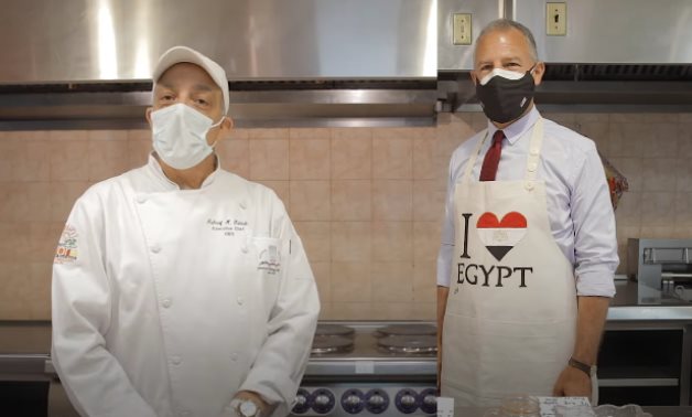 US ambassador in Cairo Jonathan bakes Kahk