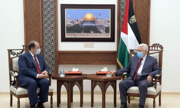 Palestinian President Mahmoud Abbas (r) and Egypt's Chief of General Intelligence Abbas Kamel in Ramallah on May 30, 2021. Press Photo 