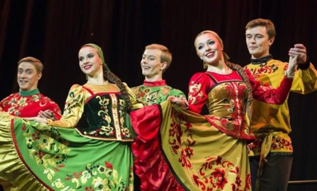Russian Ballet Troupe - ET