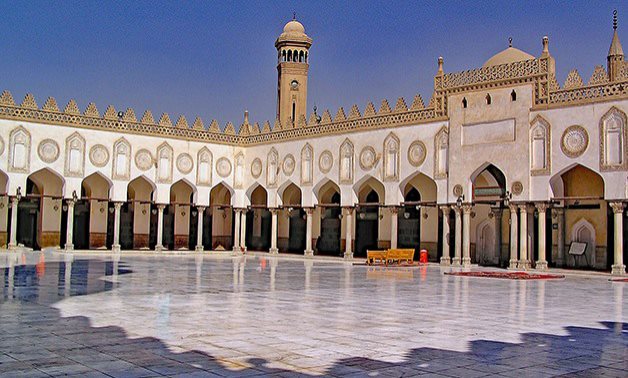 Al-Azhar mosque (courtesy to Creative Commons)