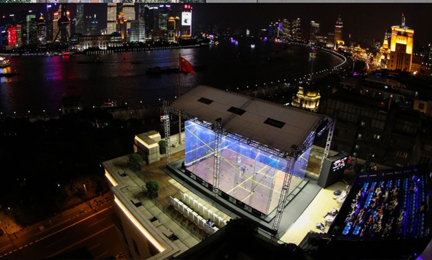 The glass show court on the top of The Peninsula Shanghai looking over the Bund– Press image courtesy PSA World Tour official website