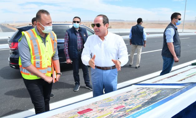 Egyptian President Abdel Fattah El-Sisi inspects development work on the extension of Cairo-Suez Road – Presidency 