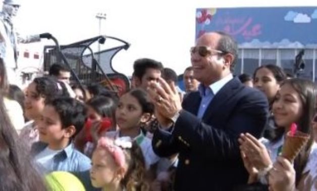 President Sisi celebrate 1st day of Eid al-Fitr with children of martyr officers