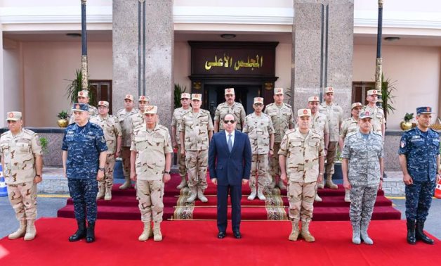 President Abdel Fattah El Sisi and members of the Supreme Council of the Armed Forces (SCAF) pose for a picture following a meeting on Sunday, May 8, 2022- press photo