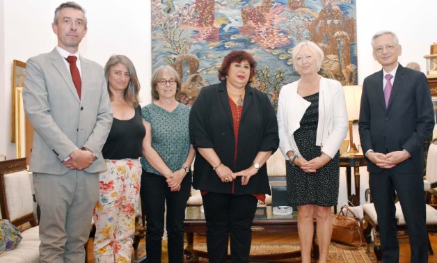 Egypt's Minister of Culture Inas Abdel Dayem [Middle] with the French delegation - Min. of Culture
