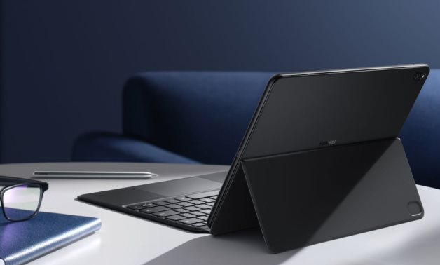 Getting things done from home, office, or on the go - How the ultra-slim 2-in-1 laptop HUAWEI MateBook E with its 3 screens-in-1 - brings all-round experience of PC, Tablet and smartphone