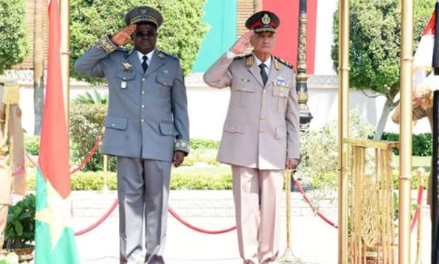 Egypt’s Defense Minister Mohamed Zaki met, on Sunday, with Minister of Defense and Veterans Affairs of the Republic of Burkina Faso General Barthelemy Simpore- حقثسس حاخفخ