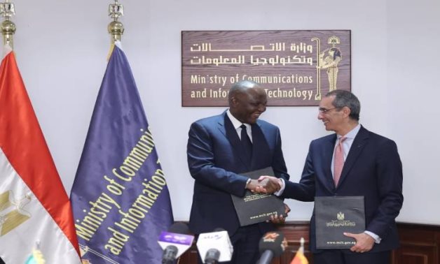 Minister of Telecommunications and Information Technology Amr Talaat, and Zambian Minister of Technology and Science Felix Mutati signing an MoU in Cairo on December 12, 2022. Press Photo