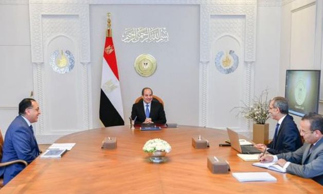 Egyptian President Abdel Fattah El Sisi meets with Prime Minister, Dr. Mostafa Madbouly, and Minister of Communications and Information Technology, Dr. Amr Talaat,