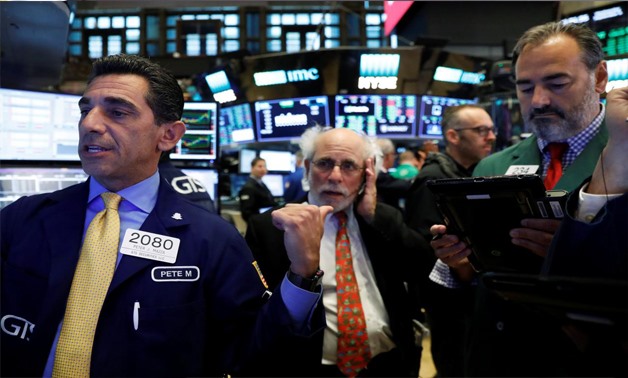 Traders work on the floor of the New York Stock Exchange (NYSE) in New York, U.S., September 6, 2017 -
 REUTERS/Brendan McDermid