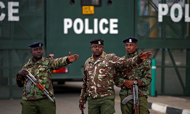 Kenyan police officers seal off a road near Kenya's Supreme Court in Nairobi, Kenya September 20, 2017. REUTERS/Baz Ratner
