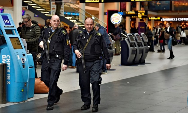 Armed police is seen on patrol as police and airport's own security personnel have increased patrols at Copenhagen Airport, Denmark March 22 2016. Photo: Reuters/Liselotte Sabroe/Scanpix Denmark