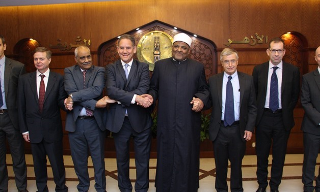 Al-Azhar Undersecretary Abbas Shouman and head of the British Council Christopher Rodrigues - Egypt Today
