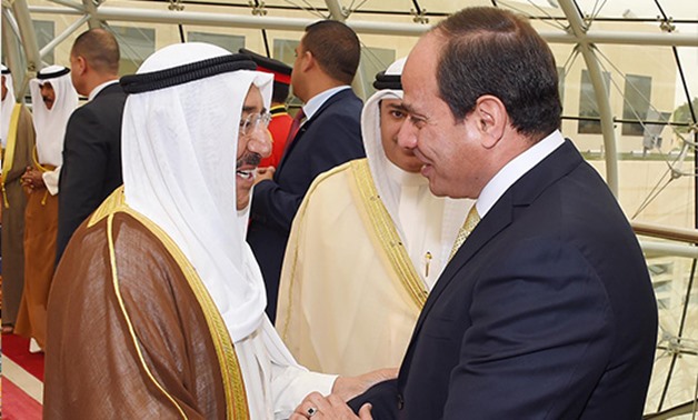 File: Emir of Kuwait Sabah al-Ahmad al-Jaber al-Sabah receives Abdel Fatah al Sisi