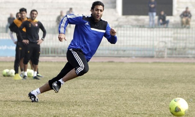 Ahmed Hossam "Mido" attends his first soccer training session in the club at Helmy Zamora Stadium in Cairo, January 23, 2014. REUTERS/Mohamed Abd El Ghany 