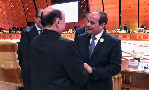Egyptian President Abdel Fatah al Sisi with Yemeni President Abd-Rabbu Mansour Hadi on the sideline of the 29th Arab Summit – Press photo