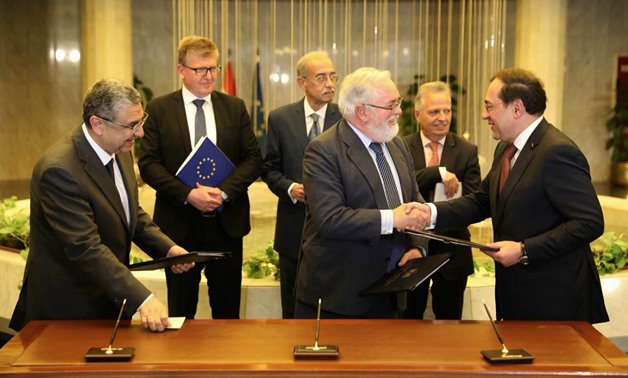 MoU was signed by Minister of Electricity, Mohamed Shaker; Minister of Petroleum, Tarek al-Molla and EU Commissioner, Miguel Arias Cañete - EU