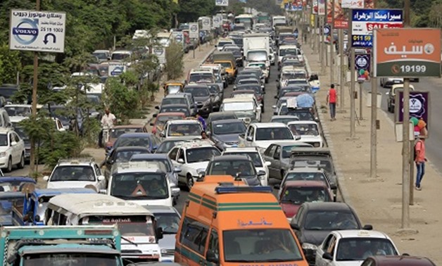 Motorists stuck in a traffic jam on the outskirts of Cairo (Photo: Reuters)