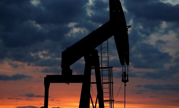 Oil jumps 3 pct after U.S. quits Iran deal, U.S. stock drawdown - Reuters