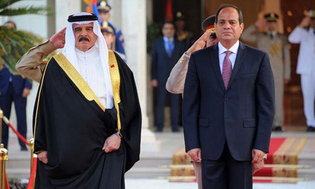 President Abdel Fatah al-Sisi (R) with King of Bahrain Hamad bin Isa Al Khalifa (L) - Press photo