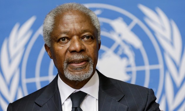 FILE PHOTO: U.N.-Arab League mediator Kofi Annan addresses a news conference at the United Nations in Geneva August 2, 2012. REUTERS/Denis Balibouse 