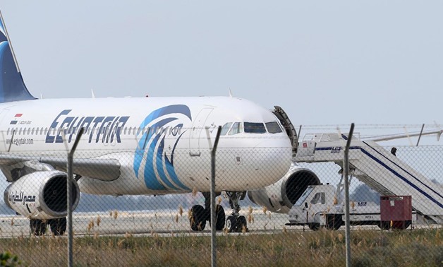 Egypt receives EgyptAir plane hijacker - FILE