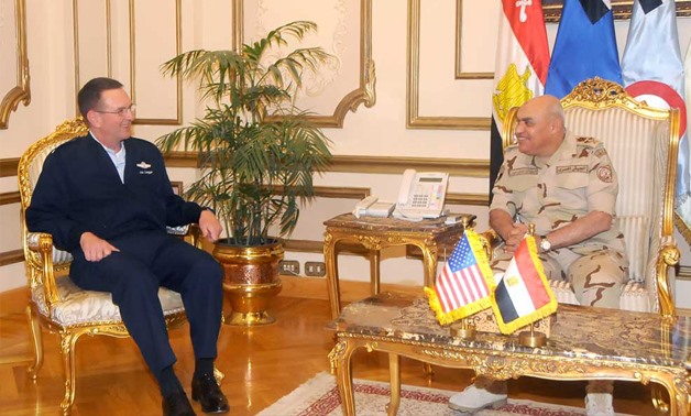 Egypt's Defence Minister Sedki Sobhi (R) meets with Chief of the United States National Guard, General Joseph L. Lengyel (L) – press photo 