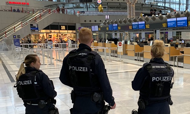 German police: REUTERS/Frank Simon 