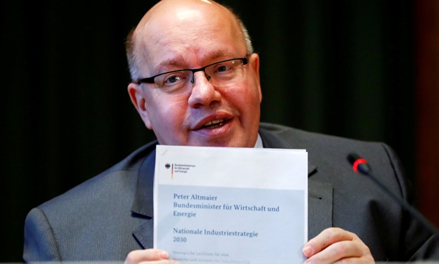 FILE PHOTO: German Economy Minister Peter Altmaier presents the national industry strategy for 2030 during a news conference in Berlin, Germany, February 5, 2019. REUTERS/Fabrizio Bensch