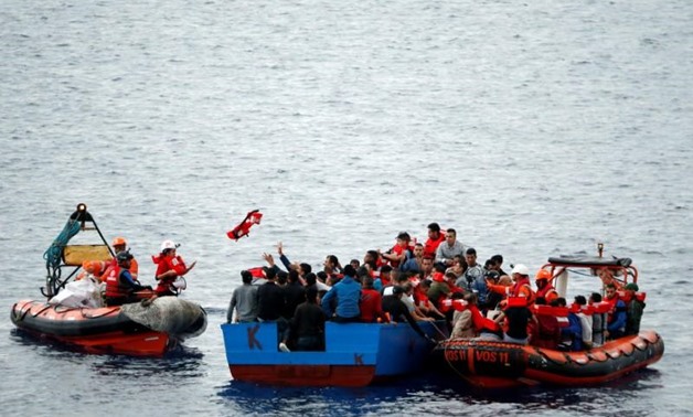 Hundreds of migrants rescued in boats off Libyan coast
