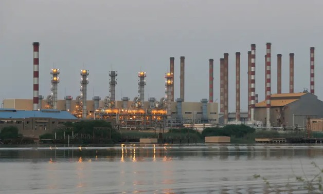 A general view of Abadan oil refinery in southwest Iran, is pictured from Iraqi side of Shatt al-Arab in Al-Faw south of Basra, Iraq September 21, 2019
(photo credit: REUTERS/ESSAM AL-SUDANI)
