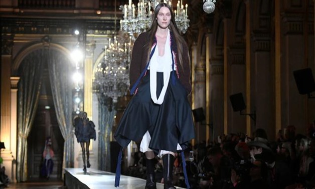 Vivienne Westwood show brings gypsy chic to Paris town hall - EgyptToday