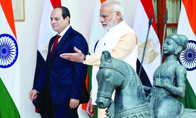 FILE - Egypt’s President Abdel Fattah El-Sisi, left, arrive with India’s Prime Minister Narendra Modi at Hyderabad House in New Delhi, 2016 (Reuters)